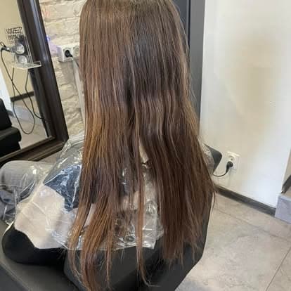 Brąz — fryzura z salonu Hair Shape